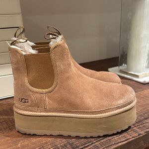 UGG platform short boots